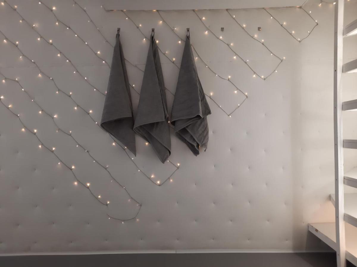 Downtown Prague Minimalistic Room In Flatshare Extérieur photo