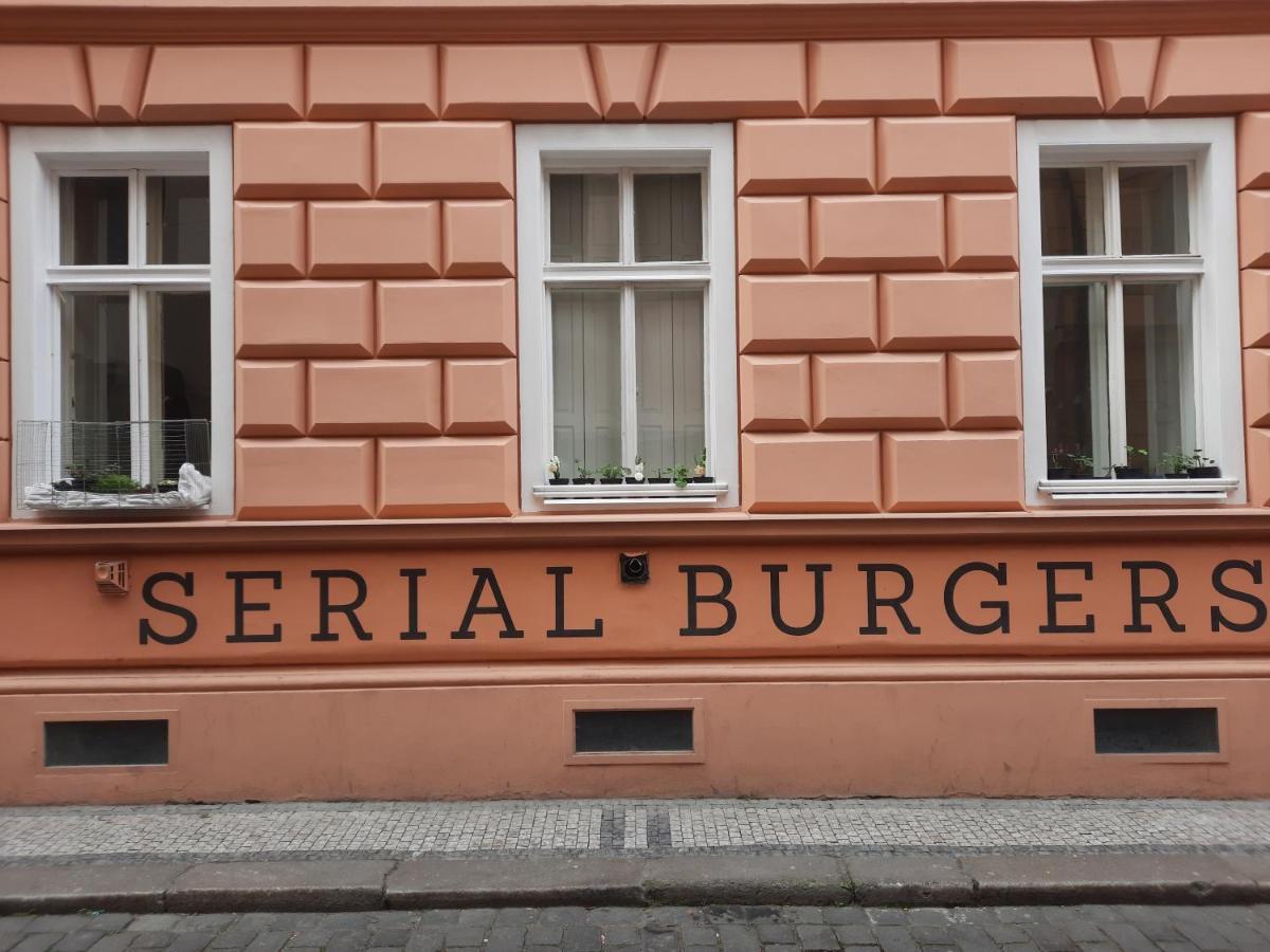 Downtown Prague Minimalistic Room In Flatshare Extérieur photo