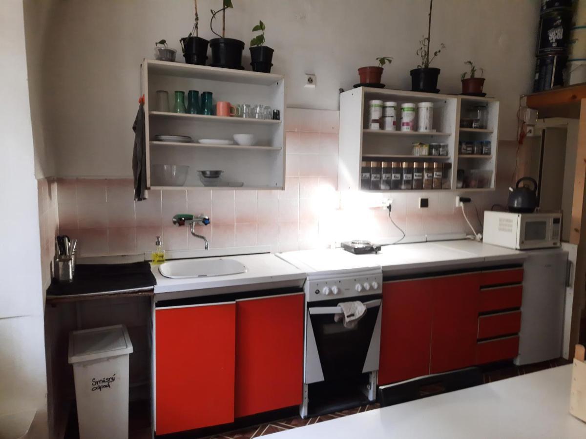 Downtown Prague Minimalistic Room In Flatshare Extérieur photo