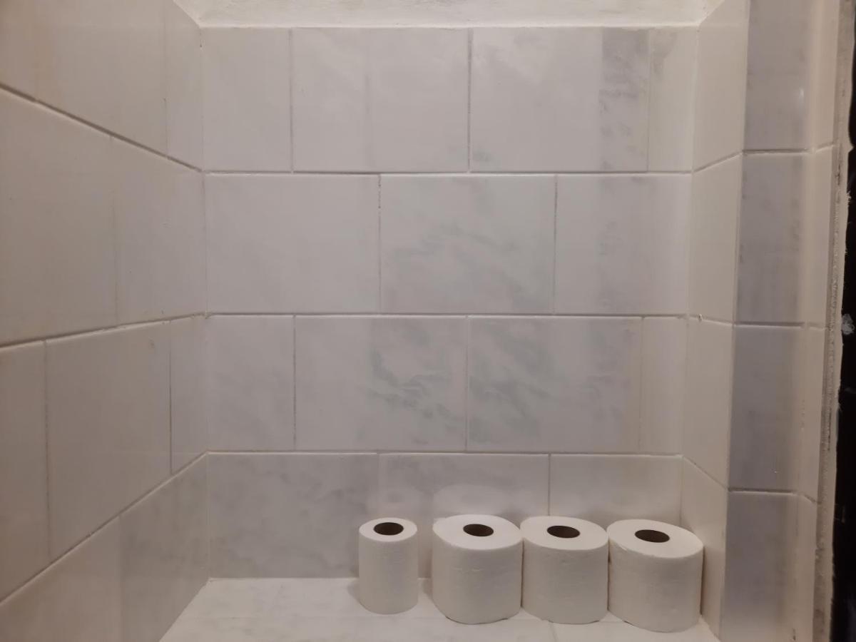 Downtown Prague Minimalistic Room In Flatshare Extérieur photo
