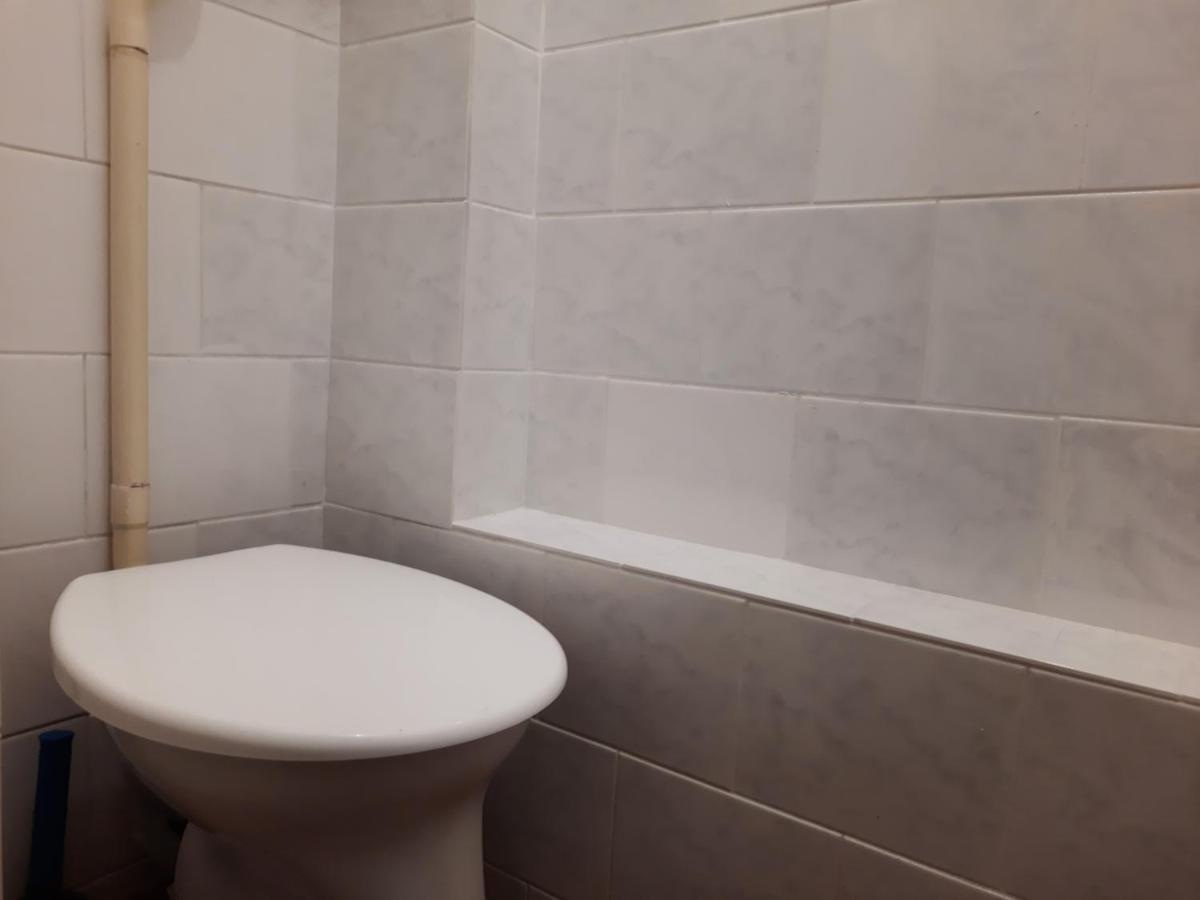 Downtown Prague Minimalistic Room In Flatshare Extérieur photo